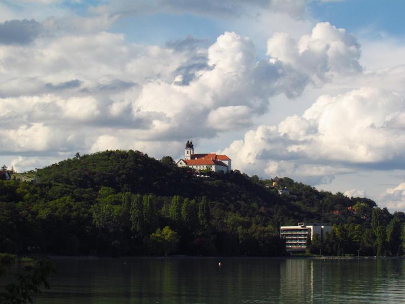 Balaton Beach Apartman - image 33