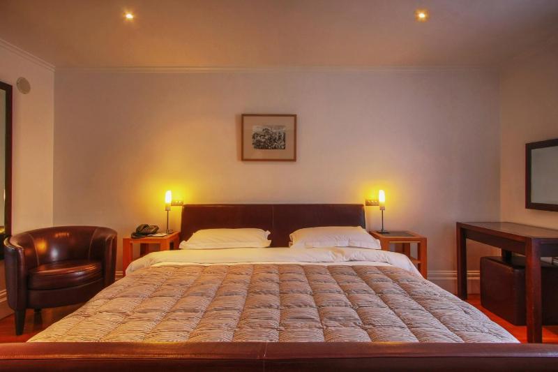 Castle Suite image 3
