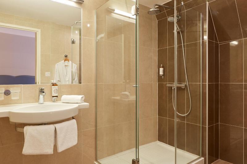 Classic Room image 3