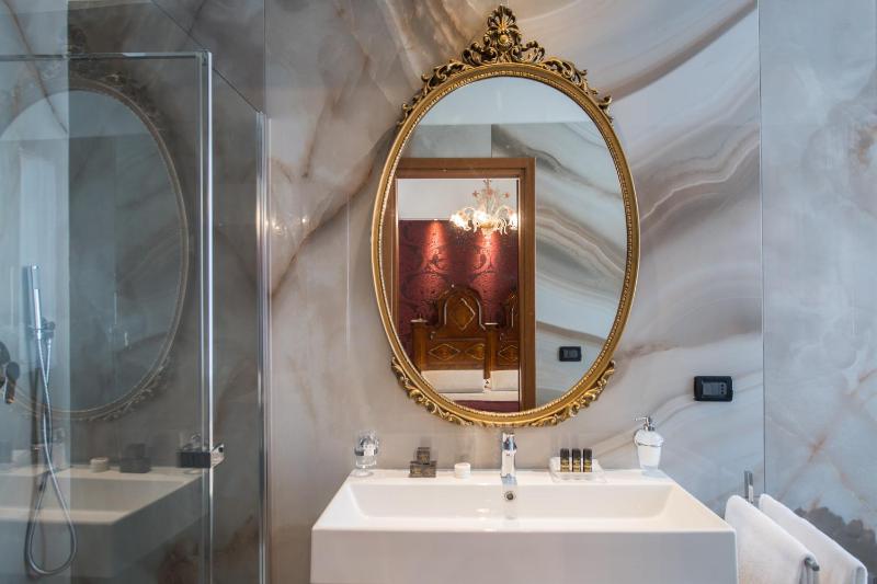 Superior Room image 2