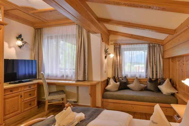 Suite with Mountain View image 3