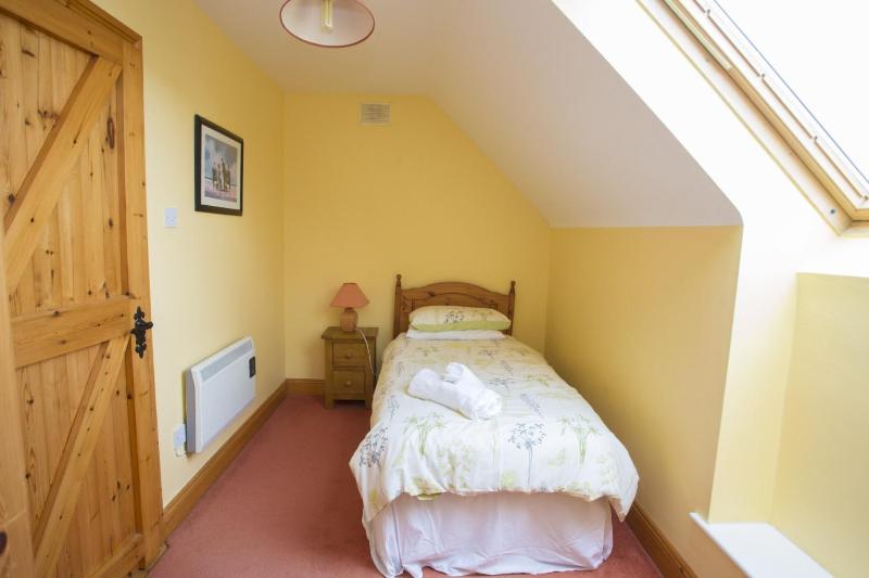 Three-Bedroom House image 2