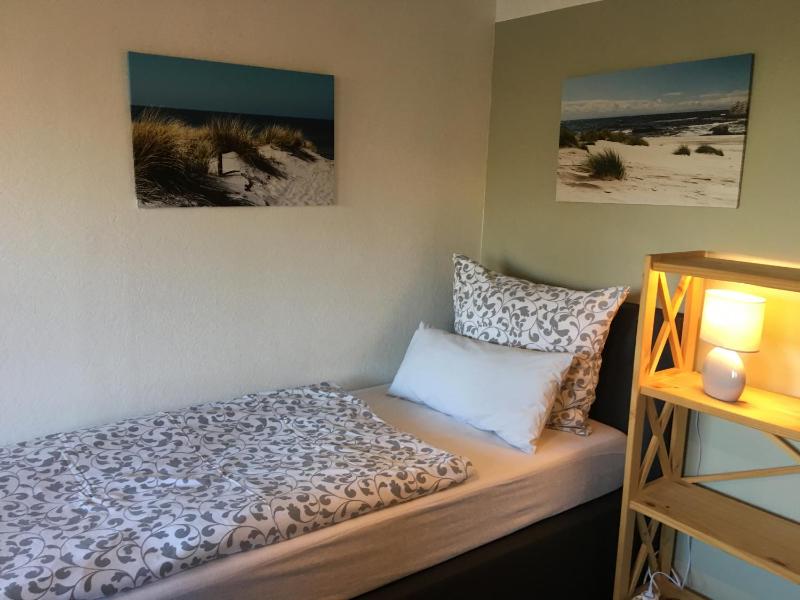Triple Room with Bathroom image 2