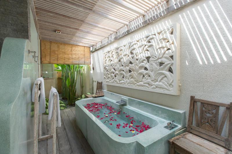 Villa Sky Li by Nagisa Bali - image 24