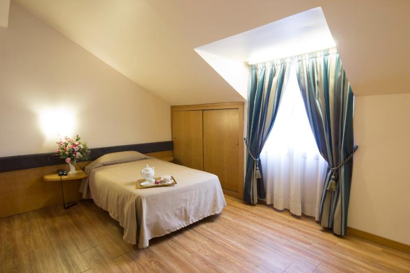 Single Room image 1