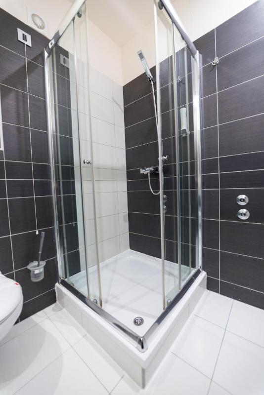 Standard Triple Room image 3