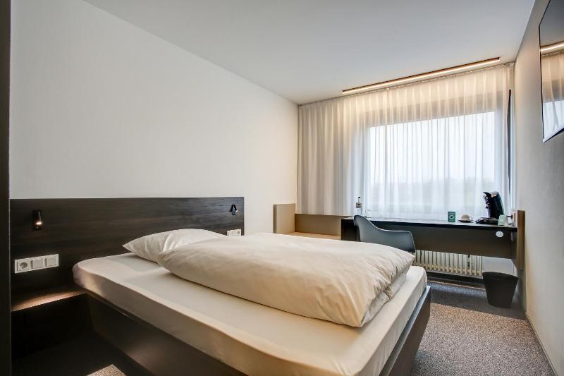 Standard Single Room image 1