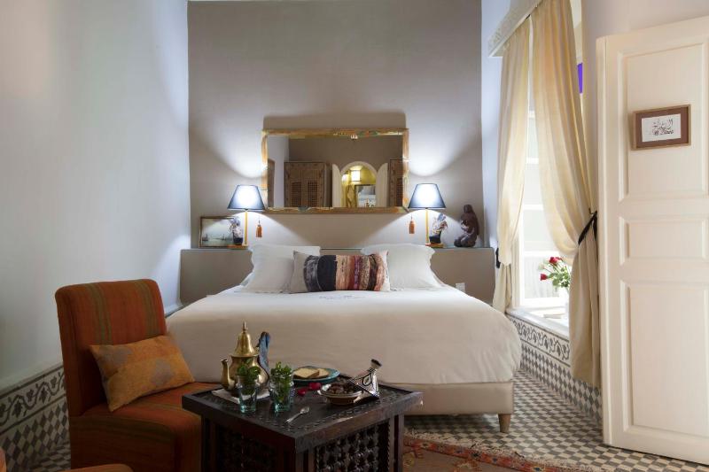 Riad Emotion - image 6