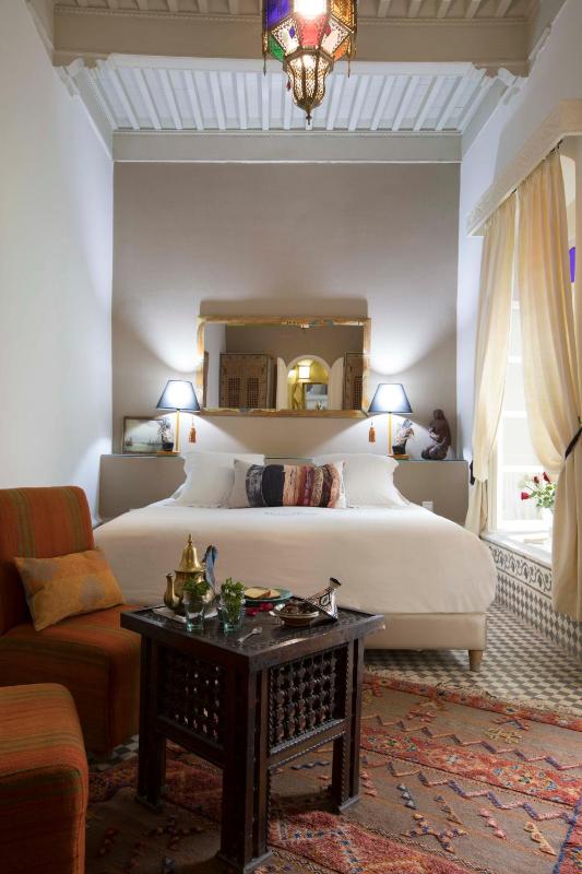 Riad Emotion - image 7
