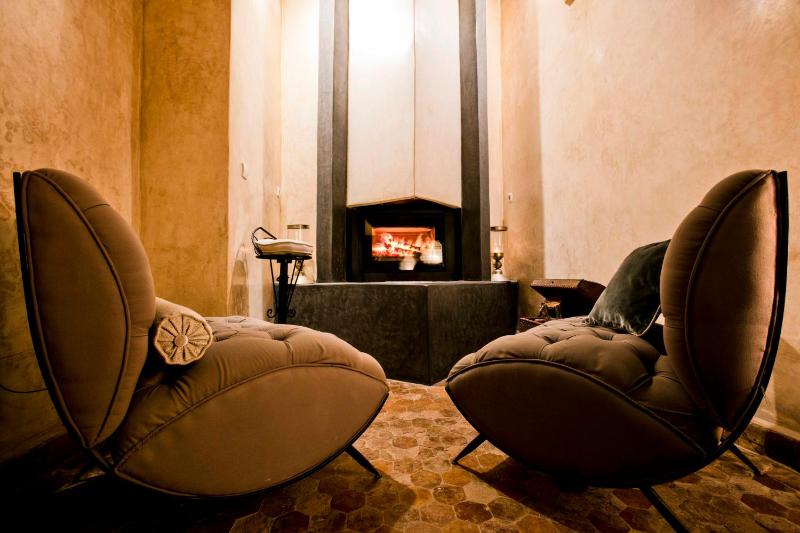 Riad Emotion - image 13