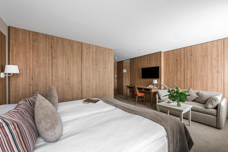 Superior Double Room image 1