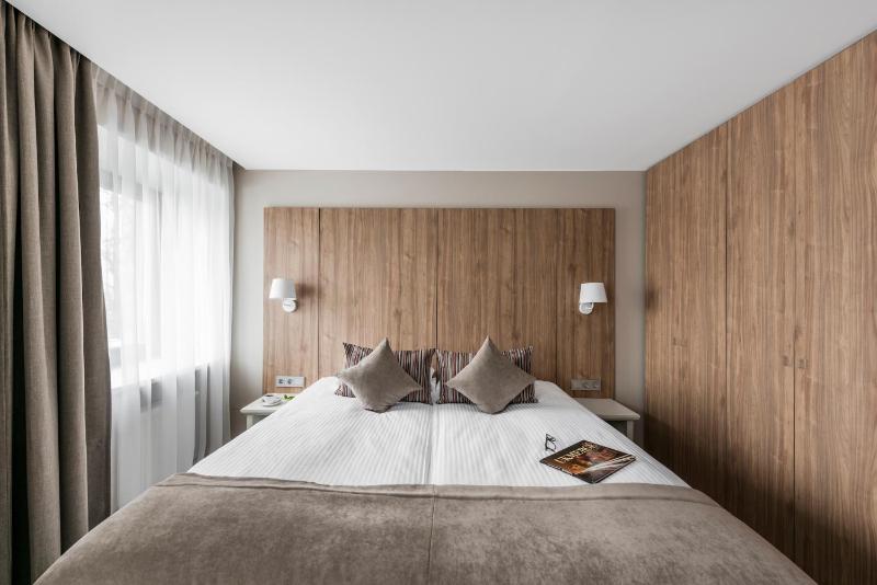Double Room image 2