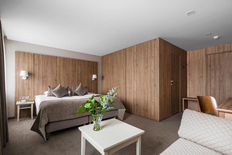 Superior Double Room image 3