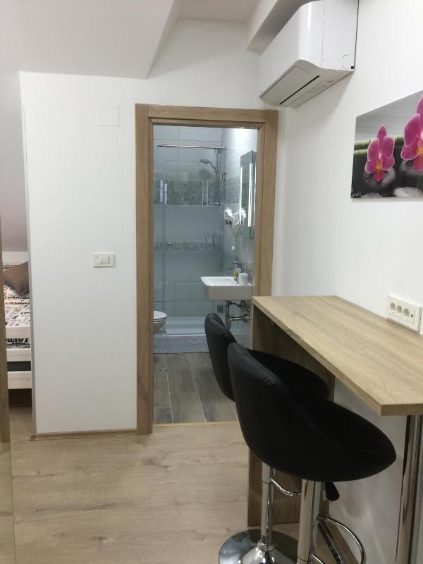 Sobe-Rooms Kvatric - image 5