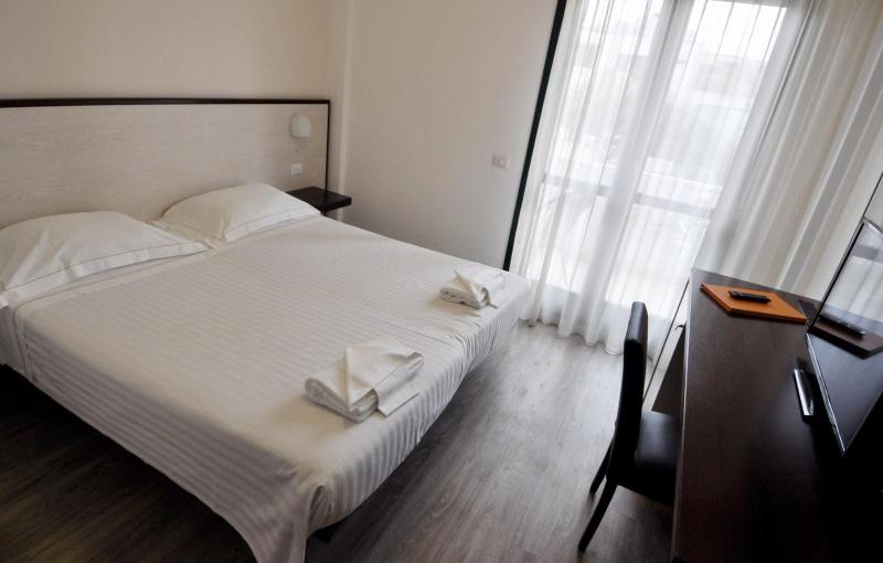 Superior Double or Twin Room image 3