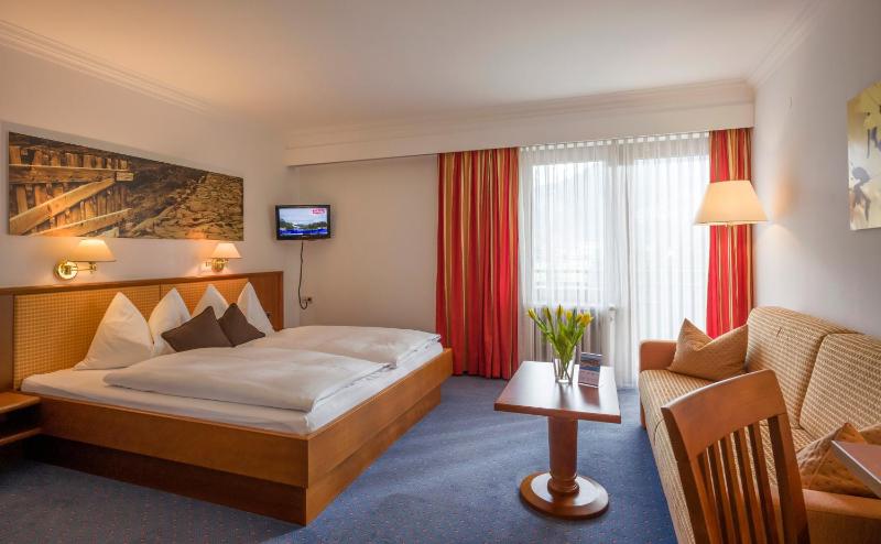 Double Room image 2