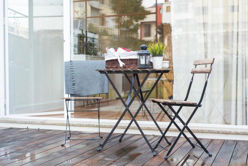 Studio with Garden View image 2