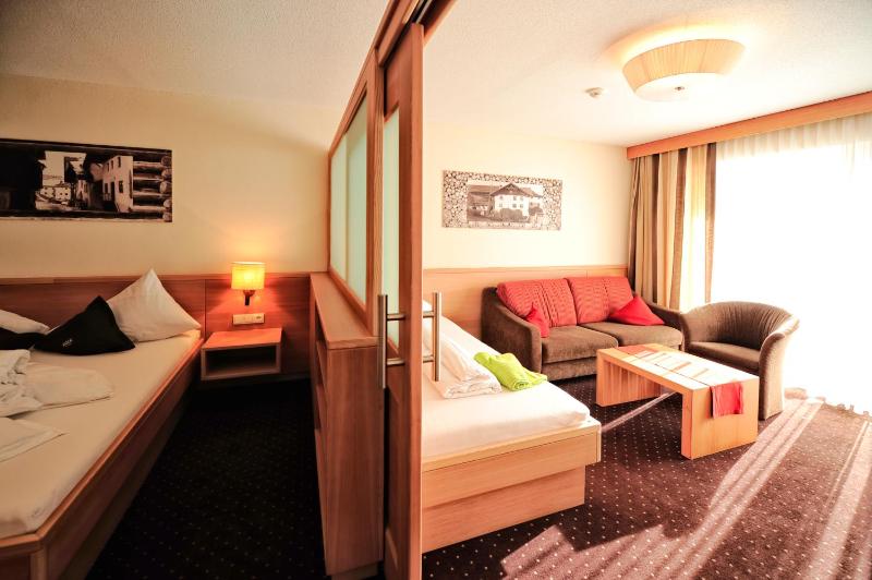 Standard Suite image 4