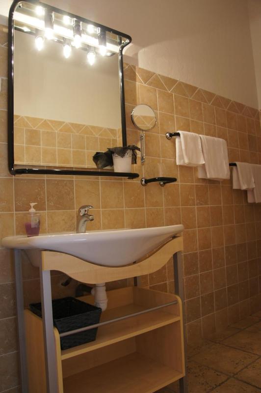 Superior Double Room image 4