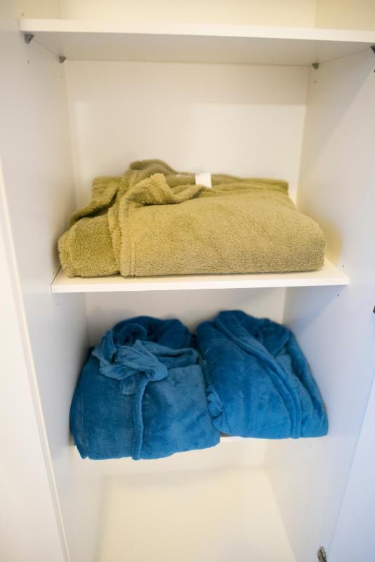 Studio Apartment image 3