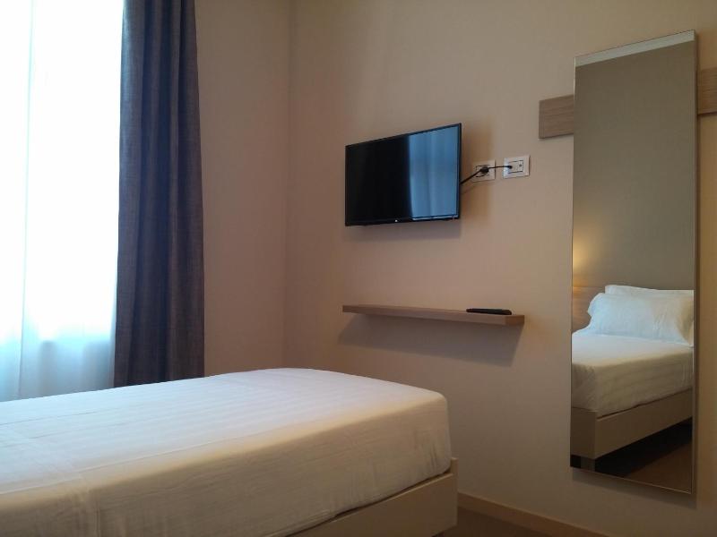 Single Room with Private Bathroom image 1