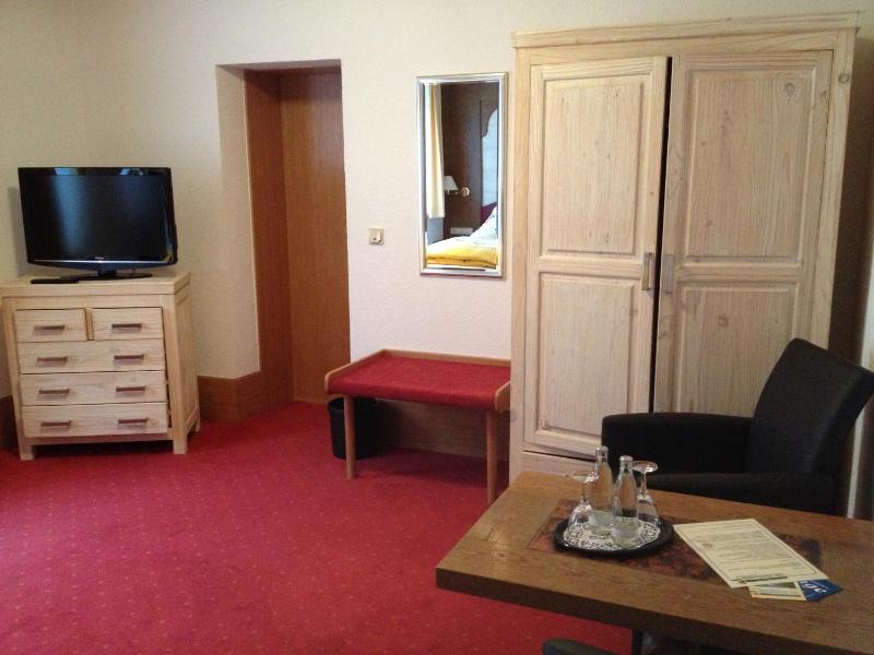 Double Room image 2