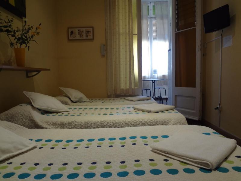 Triple Room with Terrace image 4