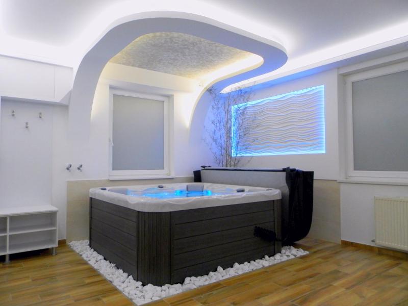Katalin Boutique & Wellness Apartmanok - image 7
