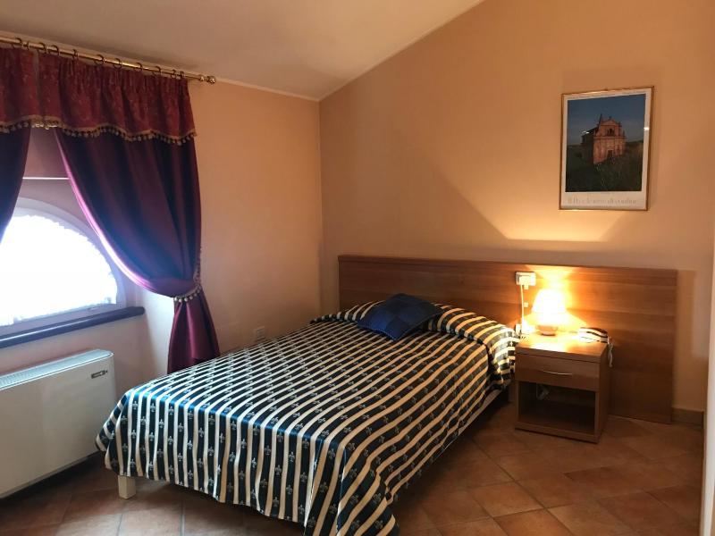 Single Room image 1
