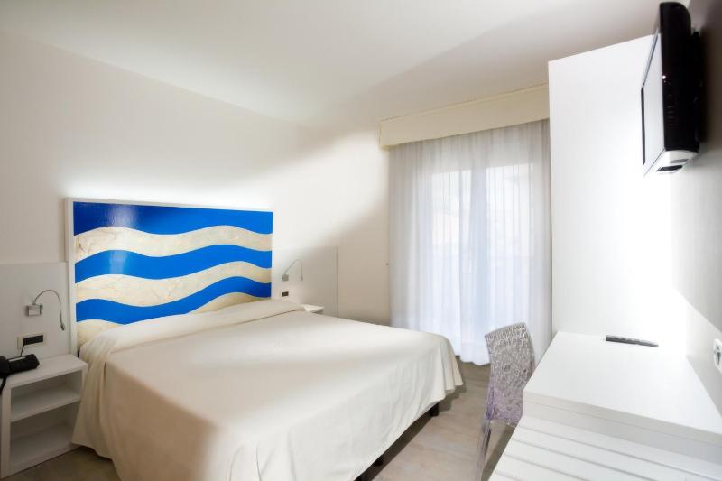 Double or Twin Room with Sea View image 1