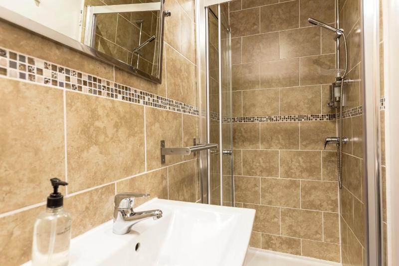 Superior King or Twin Room image 2