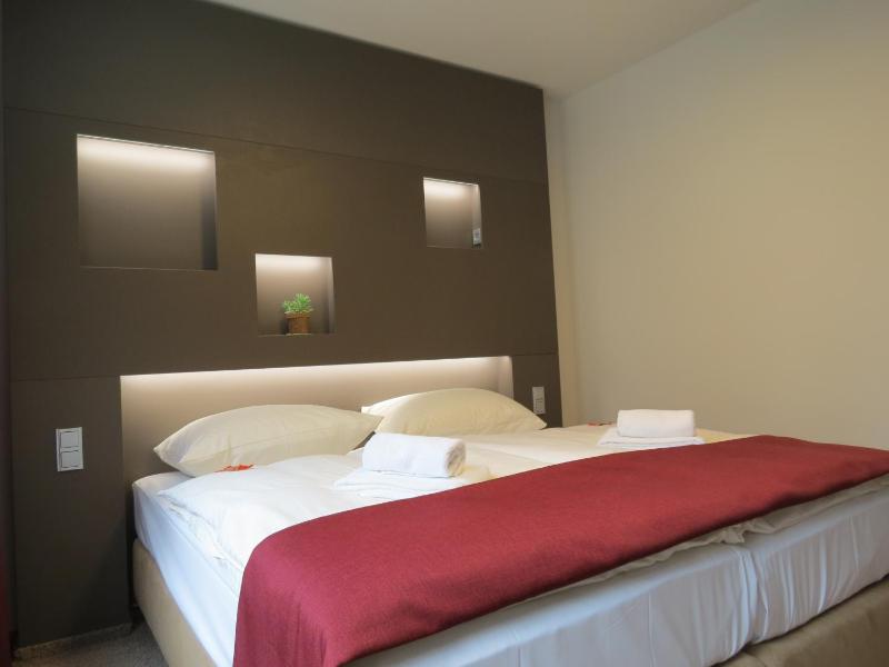 Triple Room image 3
