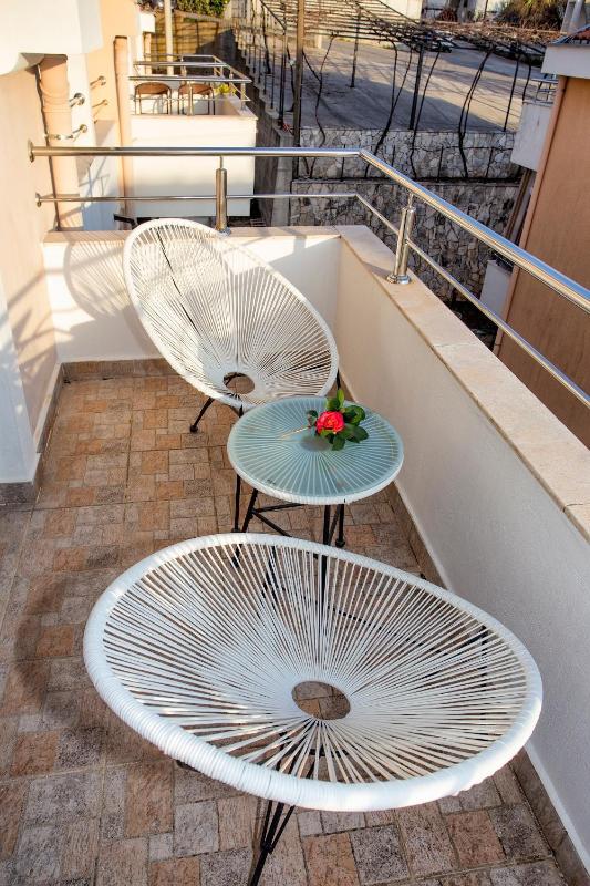 Apartment with Garden View image 2