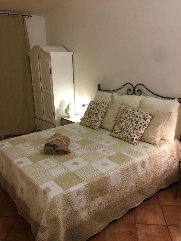 Double Room with Private External Bathroom image 2