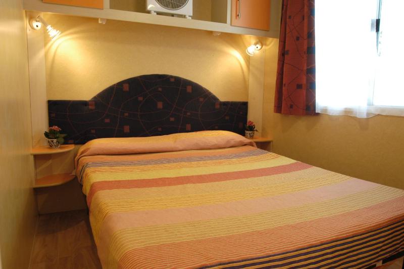 Two-Bedroom Mobile Home (5 Adults) image 2