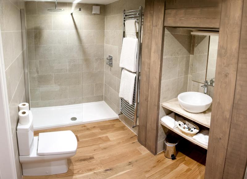 Superior Double Room image 4