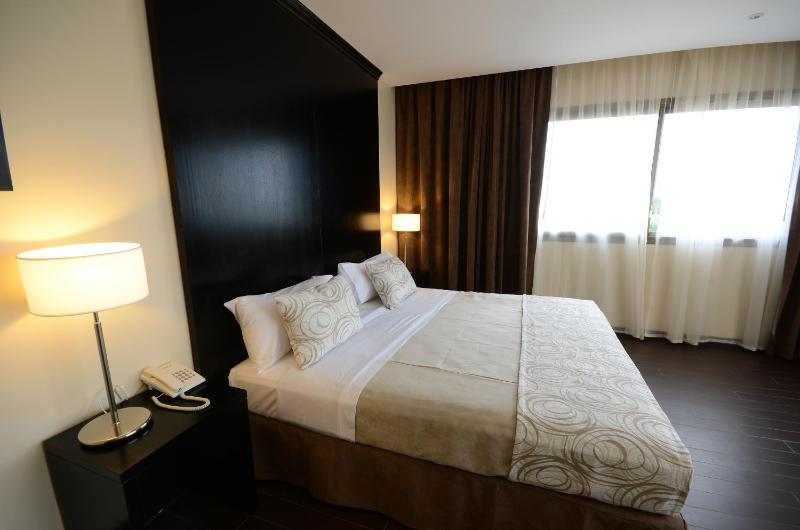 Grand Crucero Hotel - image 26