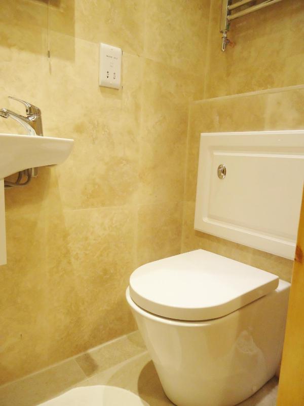 Triple Room with Bathroom image 3