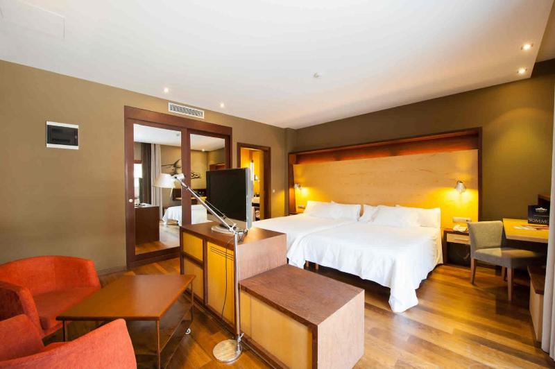 Superior Double Room image 2