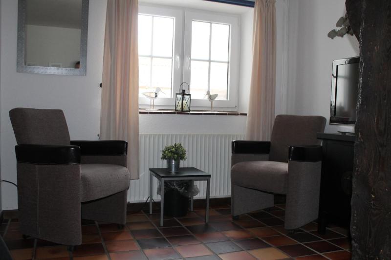 Small Double Room image 2