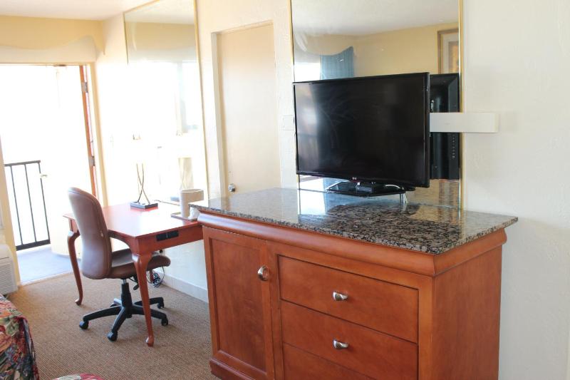 Double Room with Two Double Beds image 4