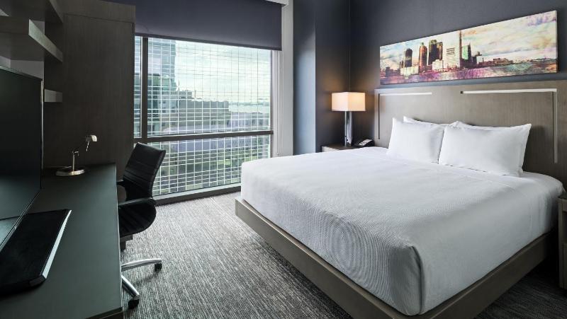King Room image 4