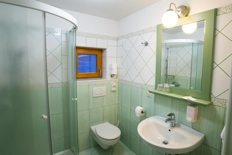 Two-Bedroom Chalet image 4