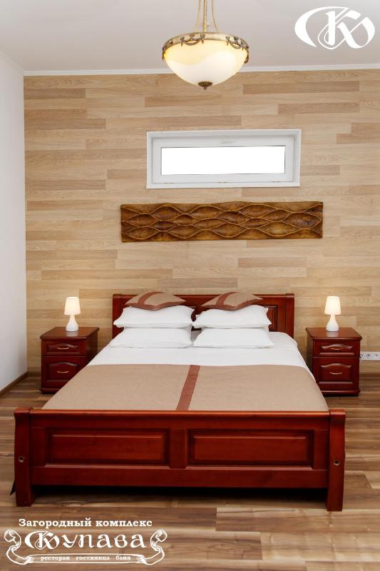 King Room with Balcony image 3