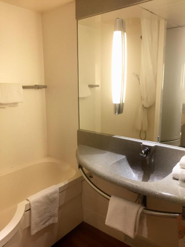 Standard Triple Room image 1