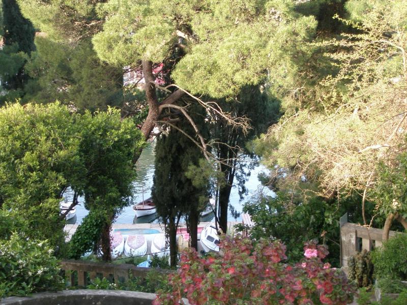 Villa Tiha - image 50