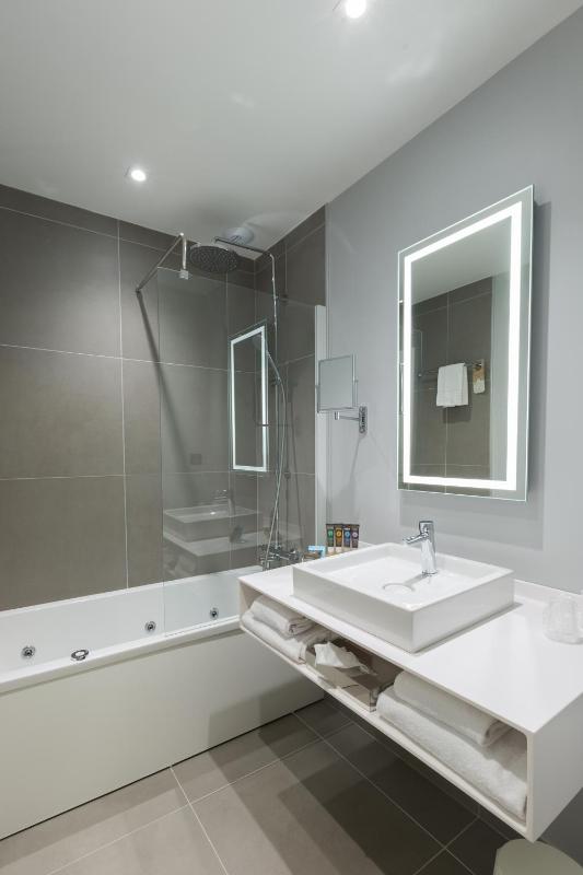 Executive Double Room image 2