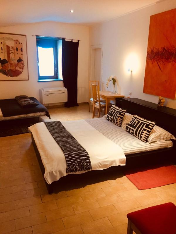 Quadruple Room image 2