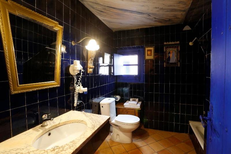 Double Room with Terrace image 2