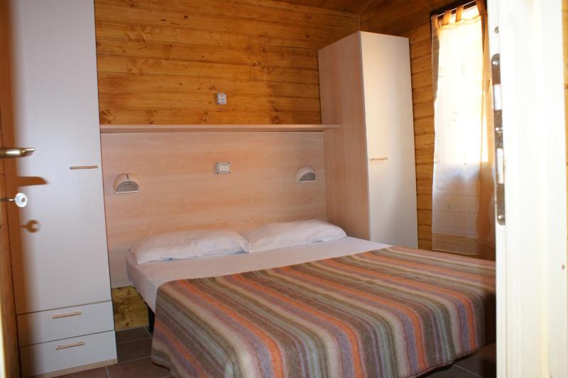 Two-Bedroom Bungalow image 2